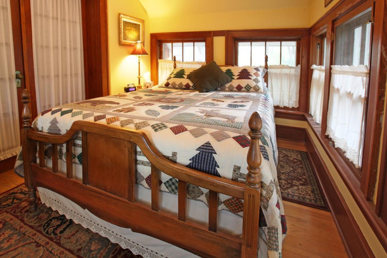 Robins Nest Bed & Breakfast Cody Zewnętrze zdjęcie